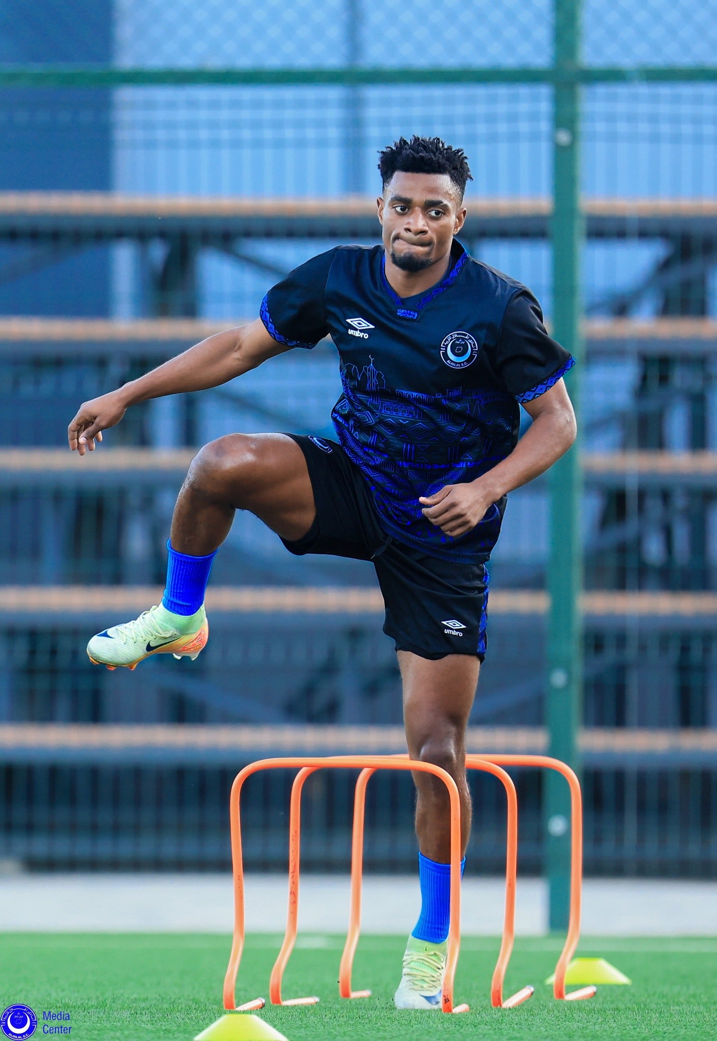 قميص نادي الهلال للجمهور - موسم 2025 - أسود (رجال)